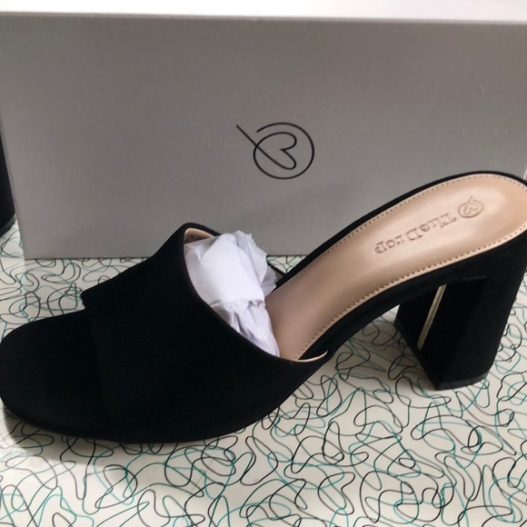 Black open toe mules - Picture 2 of 3